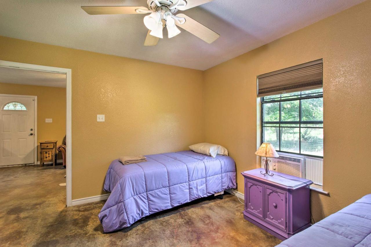 Texas Cabin On 130 Acres Walk To Lake Ray Roberts Collinsville Exterior foto